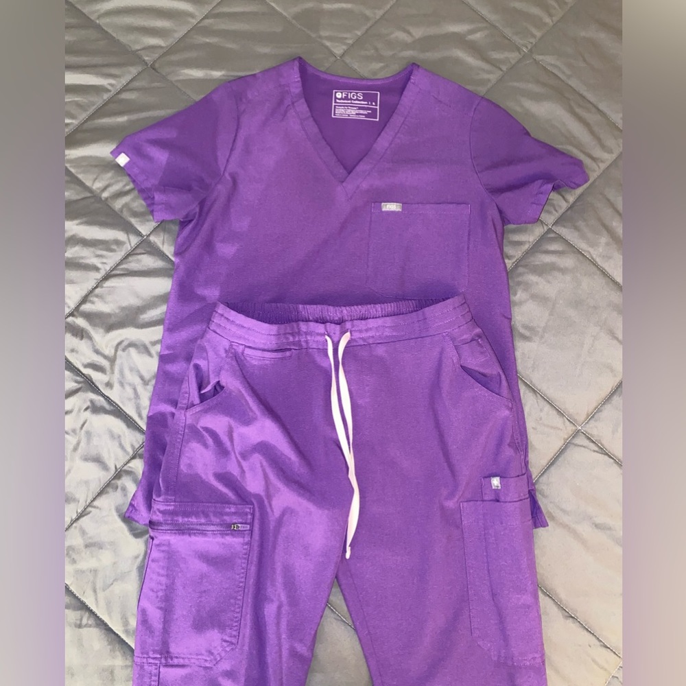 Figs scrub set